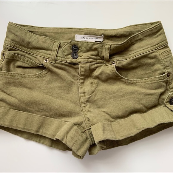 Forever 21 life in progress army green shorts - Picture 1 of 6
